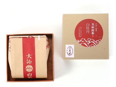 大沁 白茶 2014年春 白牡丹  陈年茶 一级 100g图2