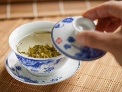 喝茶到底健不健康？有“2种茶”尽量远离